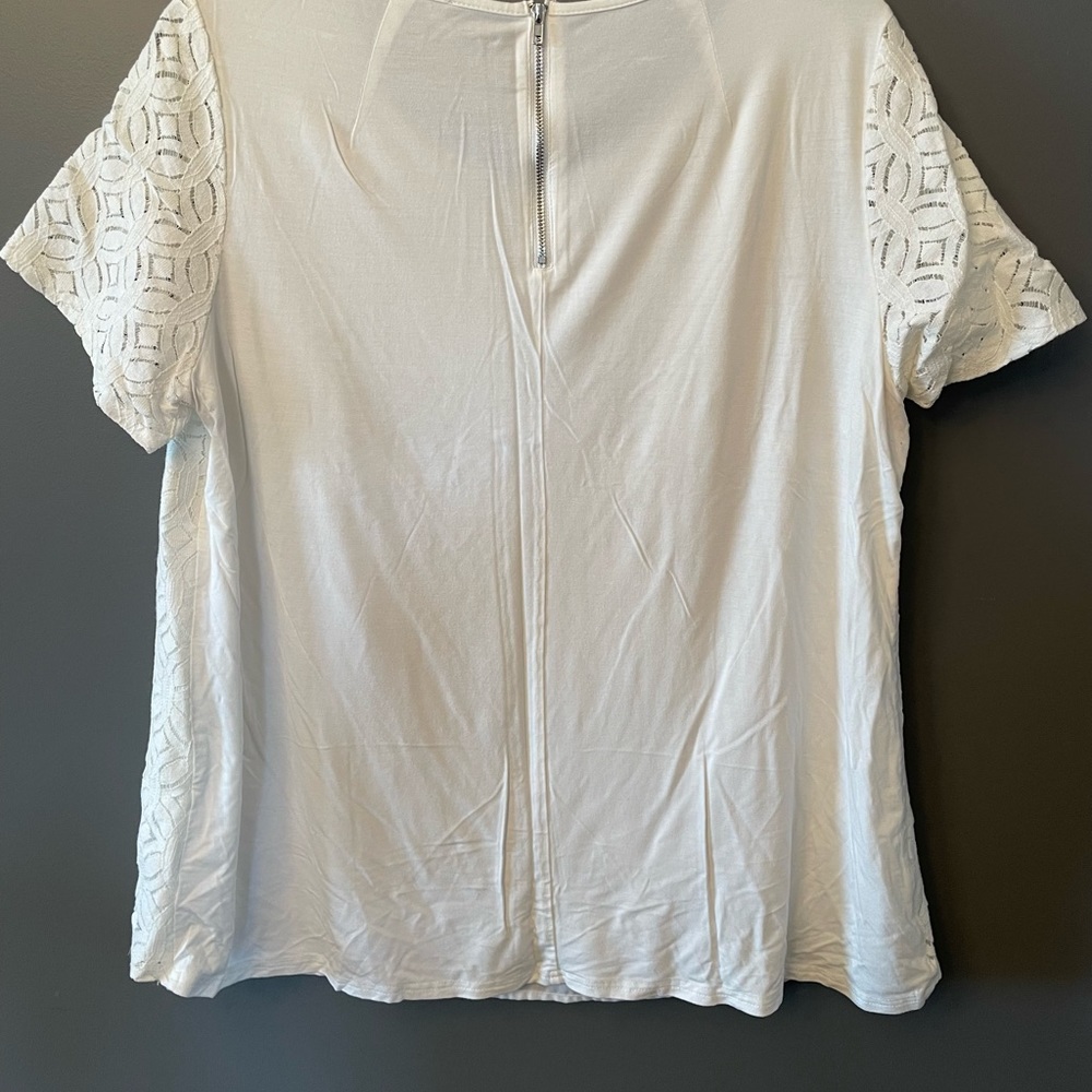 Market & Spruce Women’s 1X White Lined Short Sleeve Blouse - Picture 3 of 9